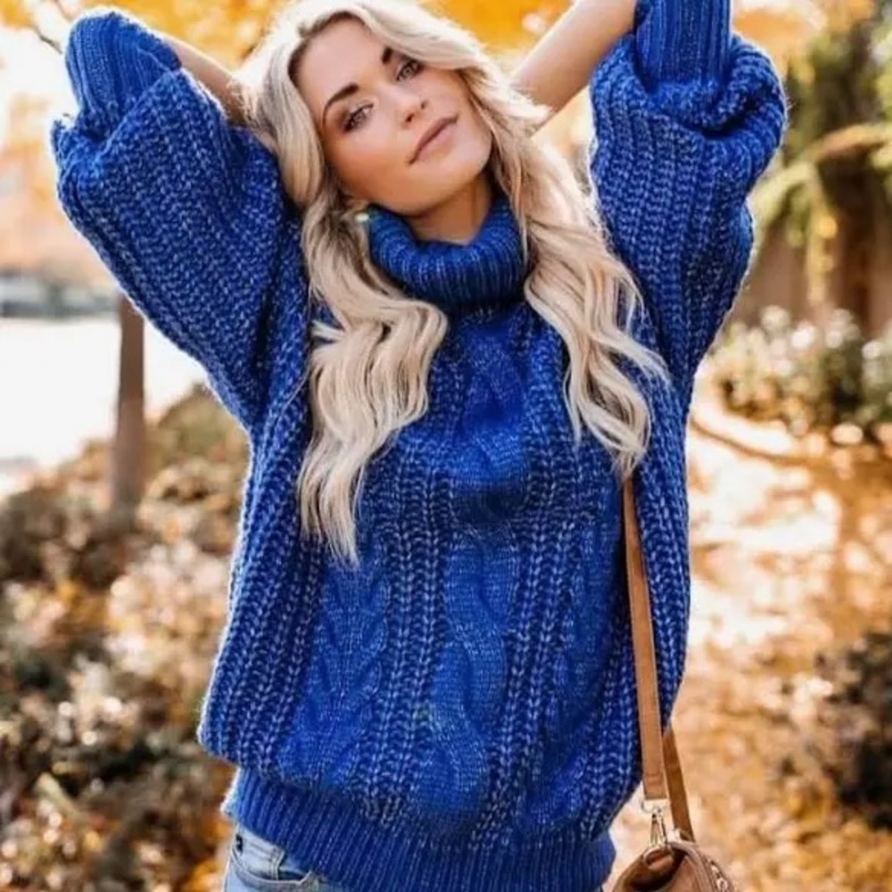 VICI FATE FOREVER CHIC CABLE KNIT TURTLENECK SWEATER  ROYAL💙BLUE SIZE S/M